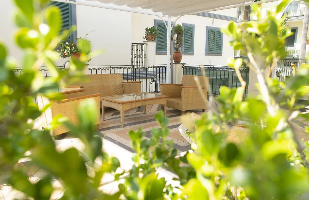 Hotel Villa Luisa-1